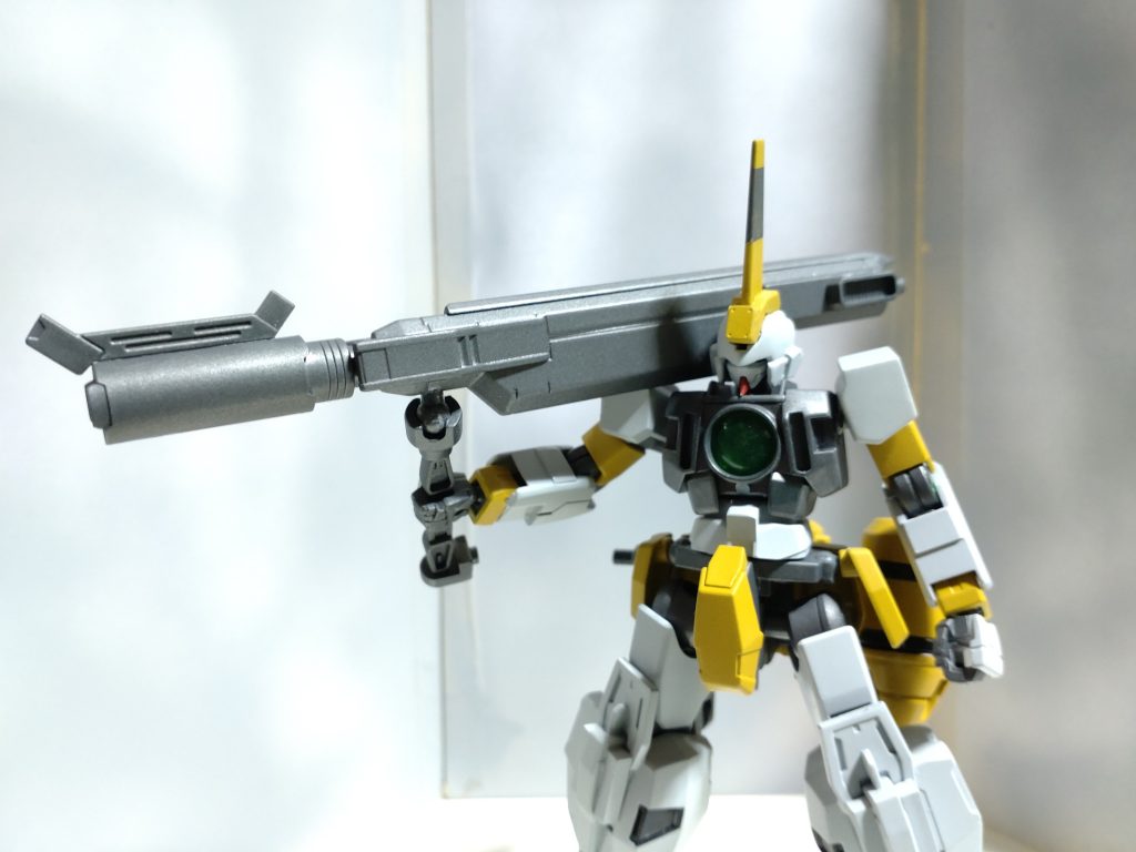 バズーカモード持ち手を展開し変形セラヴィーのGNバズーカⅡ並みの威力はあるが粒子タンクの粒子を使用するため数発しか撃てない。最終手段で機体タンクの粒子を使い切ってのフルバーストモードも仕様可能。