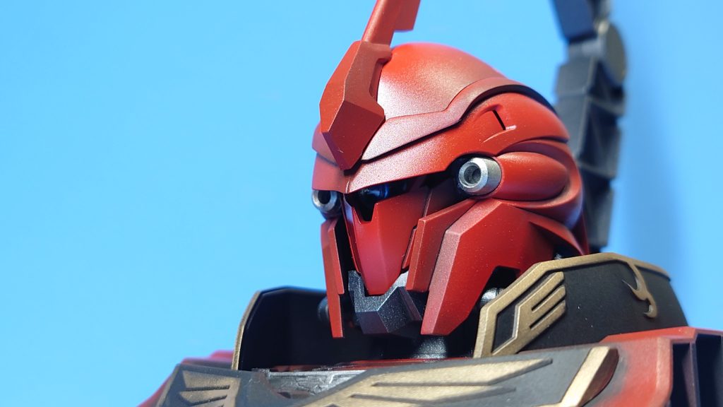 目はちょっとしか見えません(；・∀・)