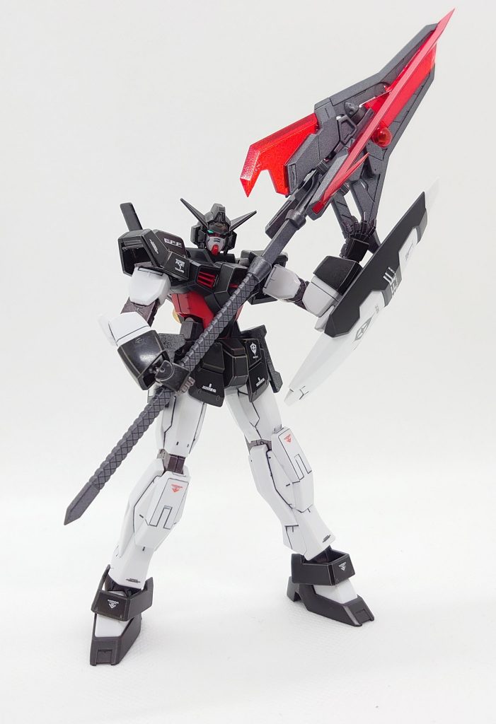 闇堕ちさせるからには長い得物が必要と思い、こんなものを持たせてみました。あとやっぱり刃は赤くする必要がありますよね。