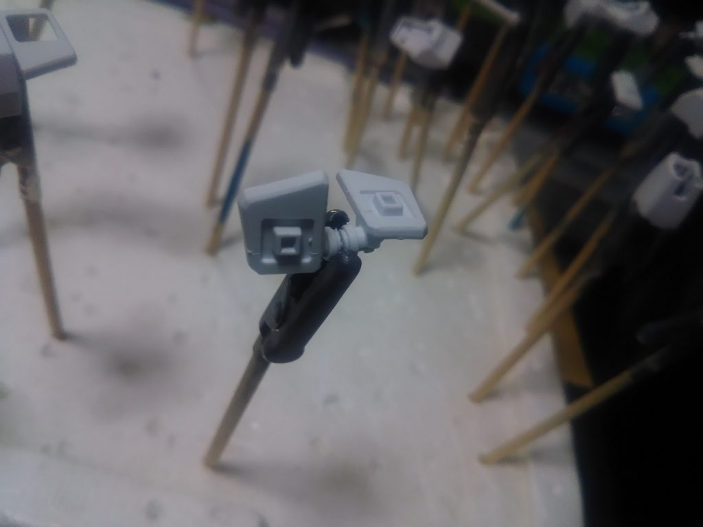 フロントスカート切り離し。