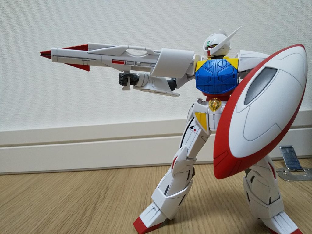 機体のスジボリ箇所が多いので、スミ入れすると映えますね。