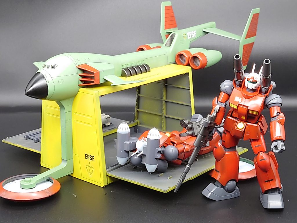 映画の冒頭シーンでは、カイとハヤトのガンキャノンが、島に降り立つシーンも、ありましたね!