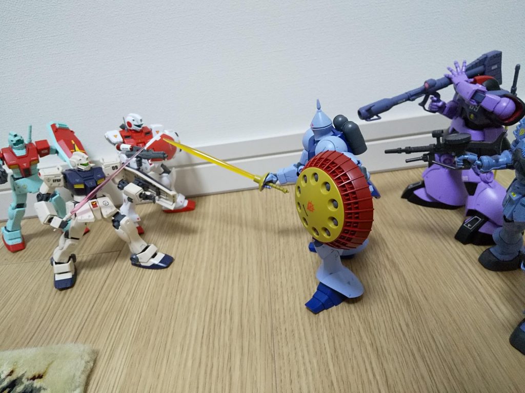 ツィマット社チーム(+リックドム&ヅダ)連邦チーム(ジム改、ジムコマンド宇宙用、ジム)