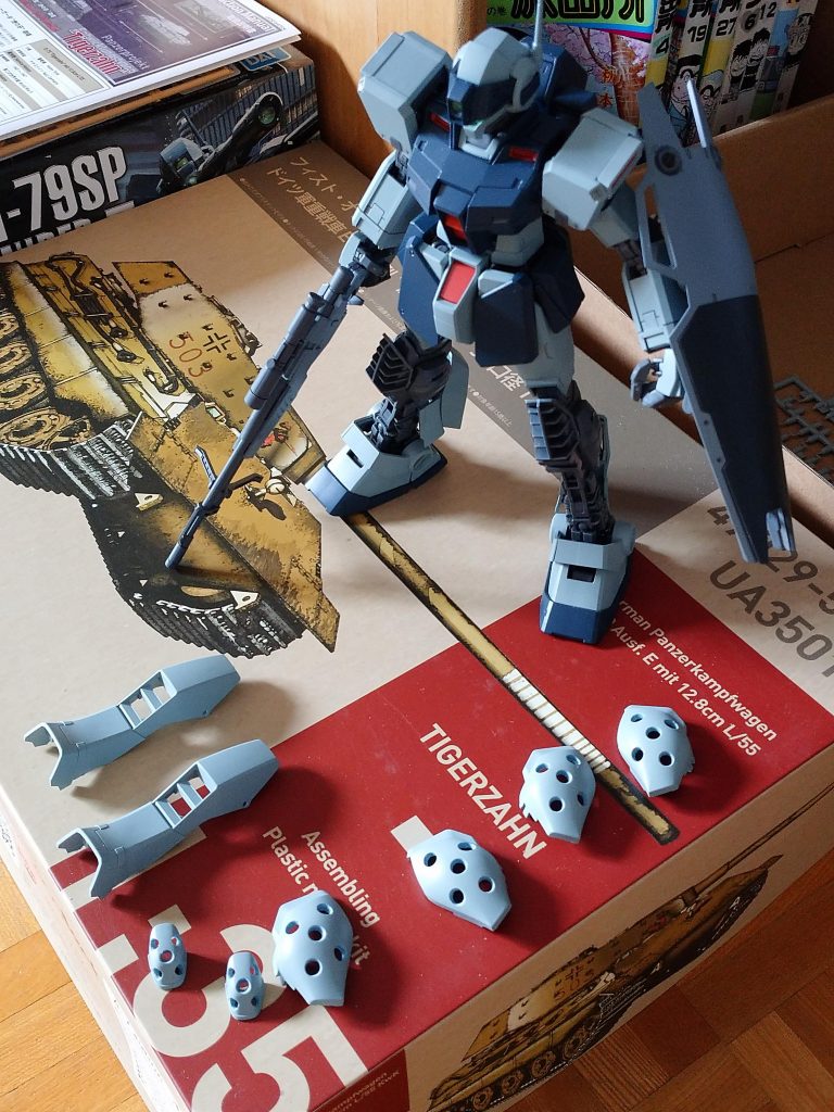 塗装終わってからブチ穴開けたくなりました(アホですね地味ですが効果は大きいので開けて良かったです。