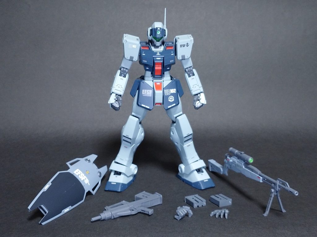 付属品一覧。ライフルのスコープにはウェーブのHアイズを貼りました。