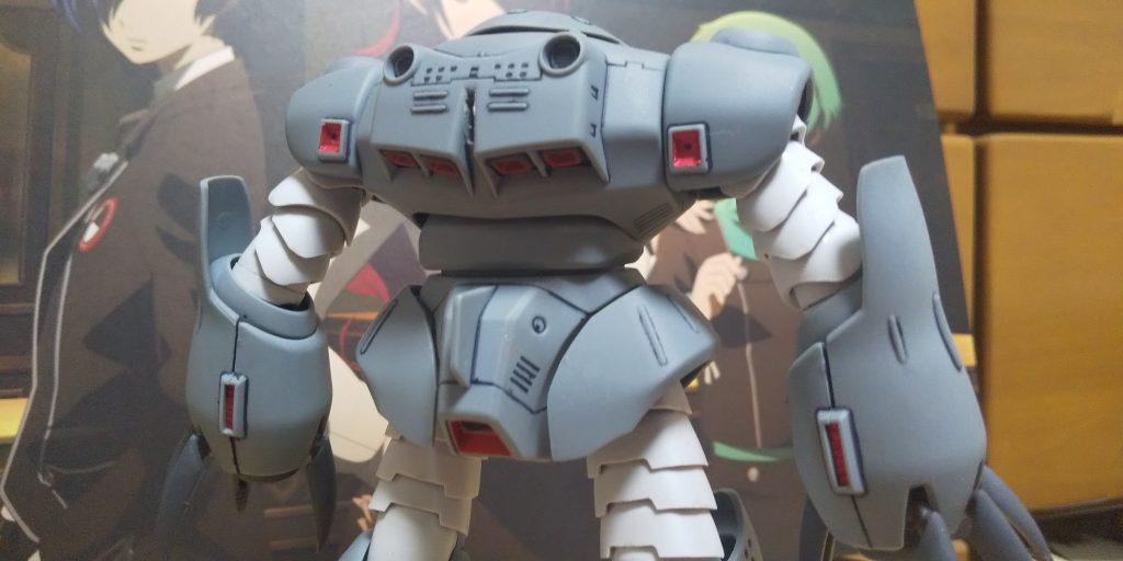 :本体の後ろのバーニアの部分塗りはブリリアント！