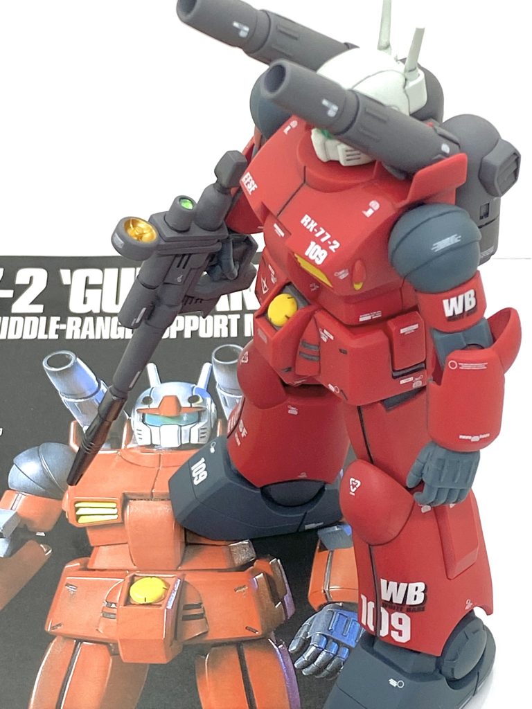 最後は説明書と。HGUC開闢のキットでありますガンキャノンは合わせ目は多く、可動箇所も狭い為に綺麗に作るとなると大変ですがリバイブ版のヒーロー体形よりこちらの方が好きという方も多く、パーツ数も少ないので一週間程で完成出せる事が出来ました。しかもリバイブ版にはないスプレーミサイルランチャーが付いているのは大きなポイントでククルス・ドアンの島でもその仕様のガンキャノンが出てきましたから(しかも109のハヤト仕様でした)今、クローズアップされても良いかもしれません。成型色も合わせ目さえ気にしなければ悪くなく、単色成型のエコプラでは再版されていますがやはり多色成型の方を再版臨んでいる方は多数いるとも思います。もちろんスプレーミサイルランチャーも作りましたから、この後に掲載してありますので・・・久しぶりに一番最初のHGUCを楽しんで作る事が出来て、積みも減らせる事が出来て大変良かったです。ご覧して頂きありがとうございました。