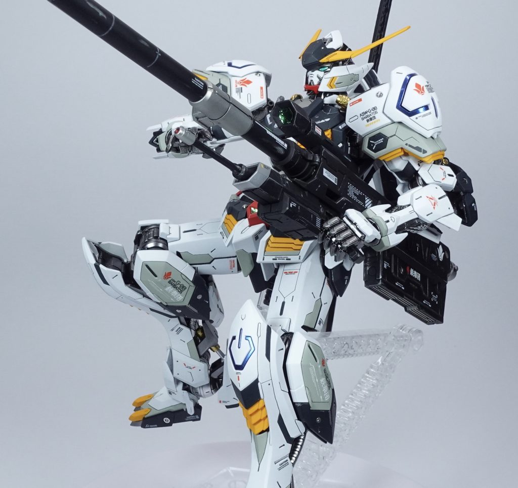 MG ガンダム・バルバトスを渋めのカラーリングで改造&全塗装しました！–2枚目/制作者：ぼうのガンプラCh.