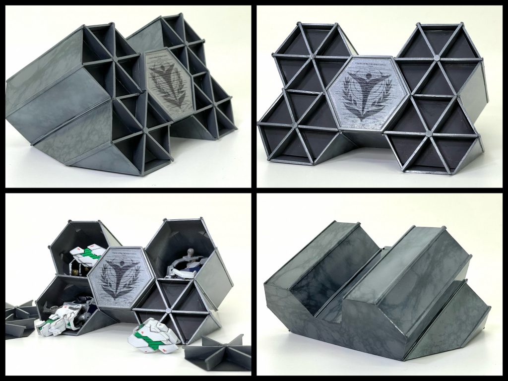 箱は大理石風塗装にしてみました。引き伸ばしたウェットティッシュを巻き付けてマスキングするやつです。濃いグレーを塗ってからウェットティッシュでマスキング 。薄いグレー を塗装してからマスキングを剥がして、雲母堂本舗AGパールでコートで完成。ちょっと色を暗くしすぎました。碑文は「ガンダムUC Blu-ray BOX」の特「ラプラスの箱」石碑風収納ボックスの画像を加工して透明シールに印刷し、0.4mm厚透明プラ板に貼り付けたものを貼ってます。シールの印刷ミスって、署名部分が半分ぐらい欠けちゃった😜