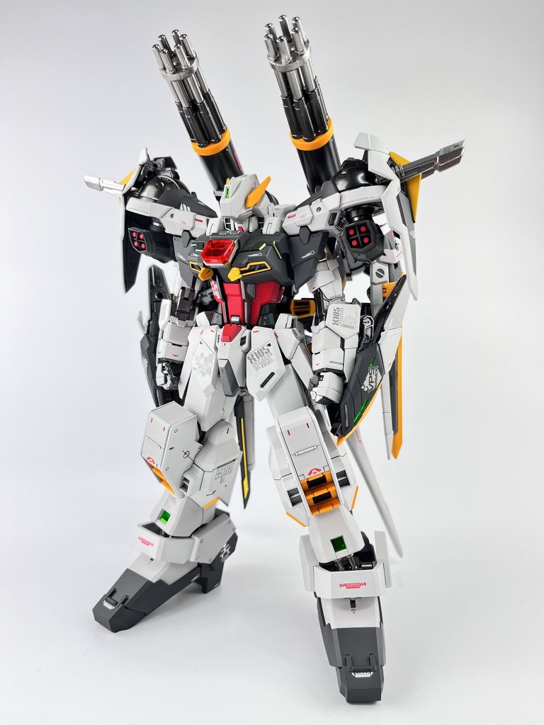 最後に白背景での写真！何気に2022年初のミキシング作品の完成品になりました笑最近は徹底改修系の作品が続いていたので、自分で自由に作った作品を仕上げるのはなんだか新鮮な気持ちになれて楽しかったです😁もし良かったら評価してくださるととても嬉しいです！また、なんでも構いませんので気軽にコメントもしてくださると喜びます🥰最後まで読んでくださってありがとうございました！🙇‍♂️