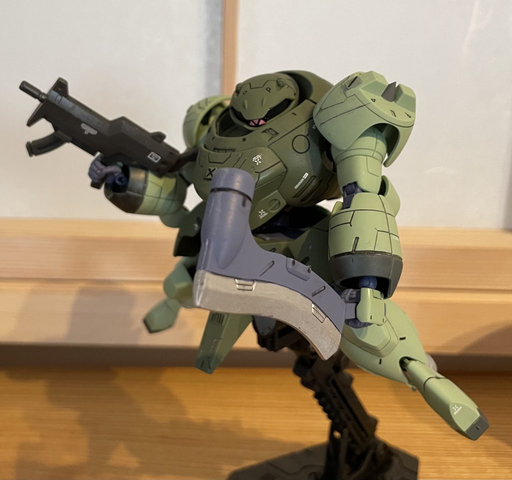 塗装については、基本的には成形色のままで、ガンダムマーカーでの部分塗装をしています♪