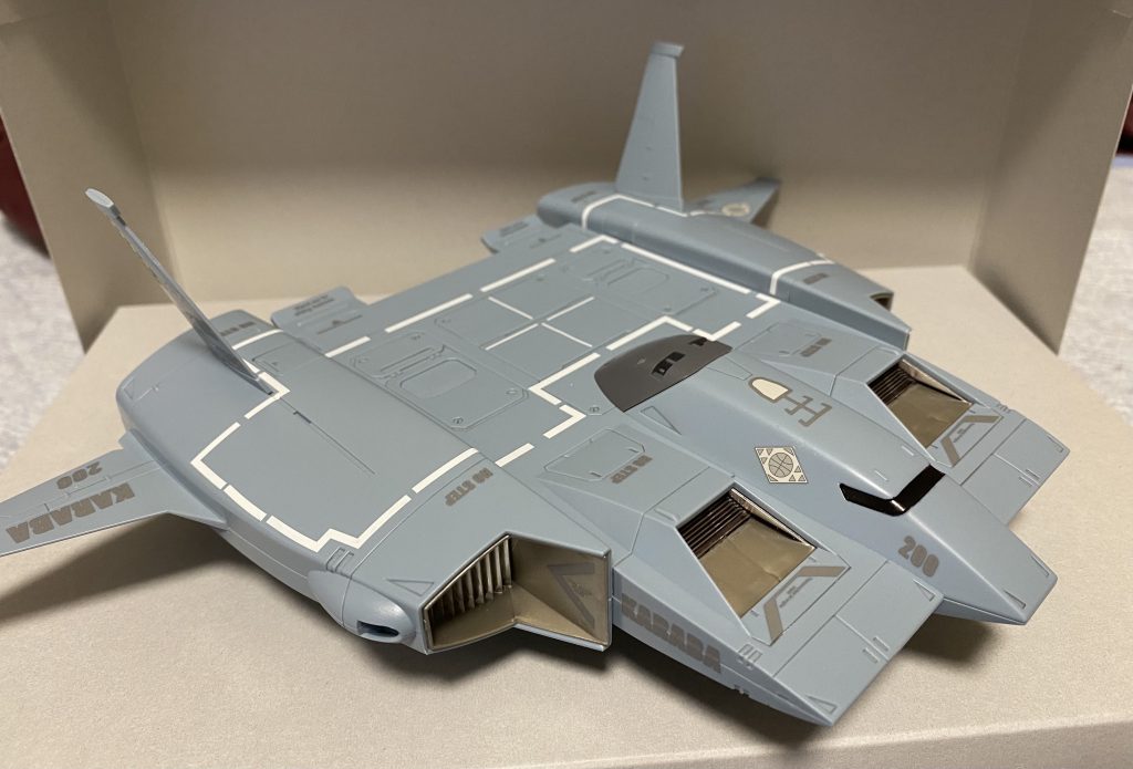 ドダイにもちゃんと貼ったこれを撮ったあとまだ固定しきってなかった白ラインが1箇所なくなってしまいそのまま何を載せることなく箱にしまわれたのであった