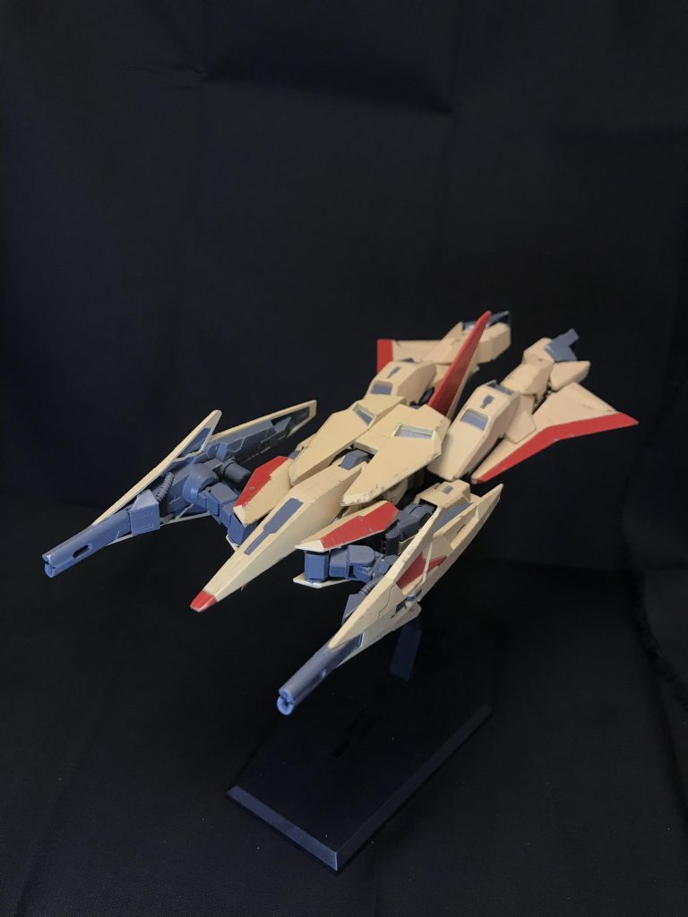 変形(武装無し)ミニ四駆っぽいなと思ったのがダッシュラプターと言うネーミングの発端だったりします。