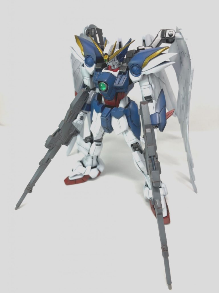 愛猫の襲撃により転落、破損した名残がチラホラ…