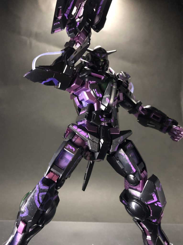 威圧感があるからなのかあおりで撮ると決まりますね…