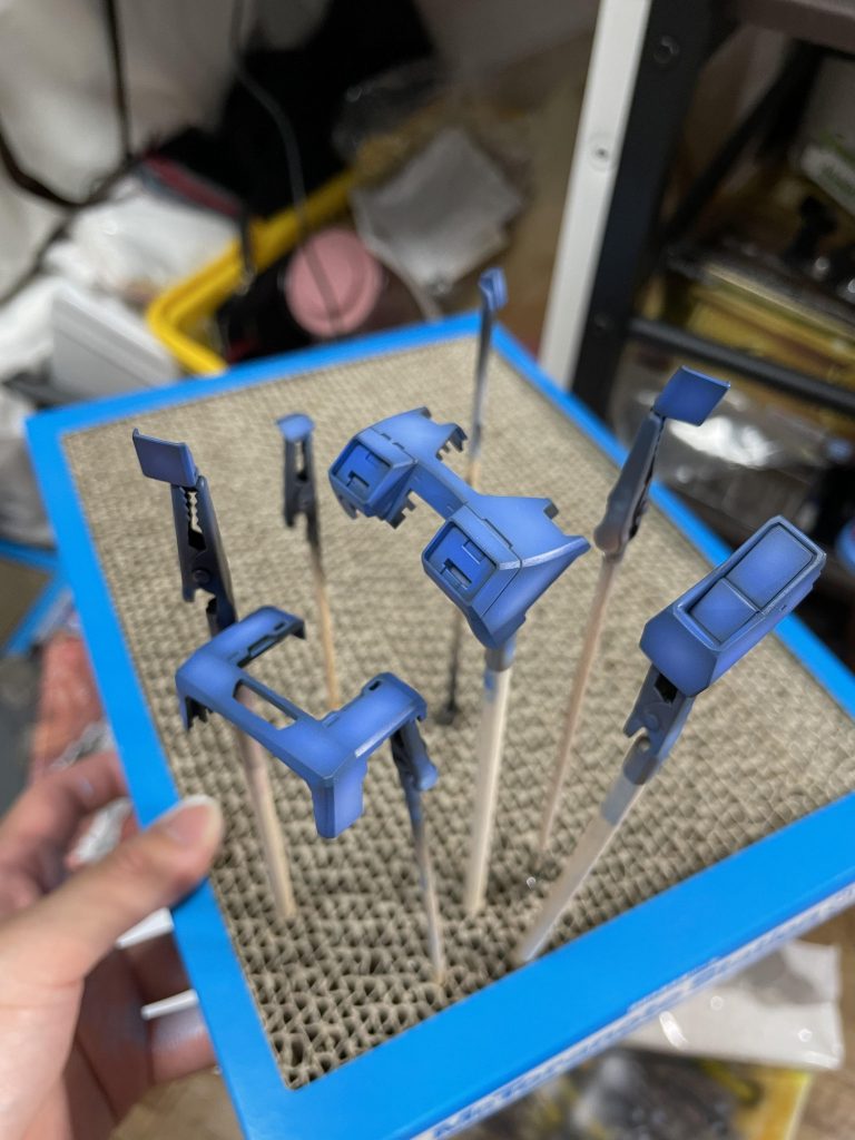 青色も同じように発色に気を使いました。