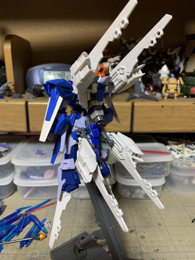 高機動機体にするという漠然としたコンセプトのもと、再改造開始しました。