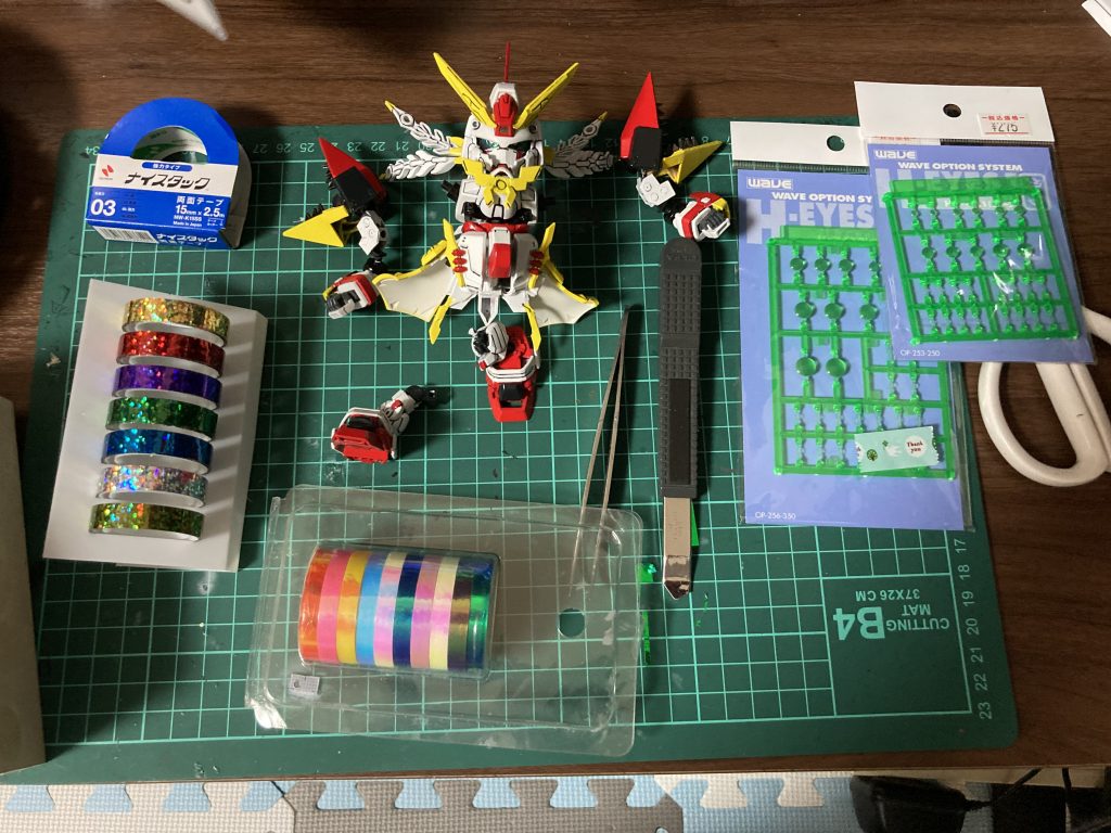 最後はトップコート後にテープ系などをつけて完成