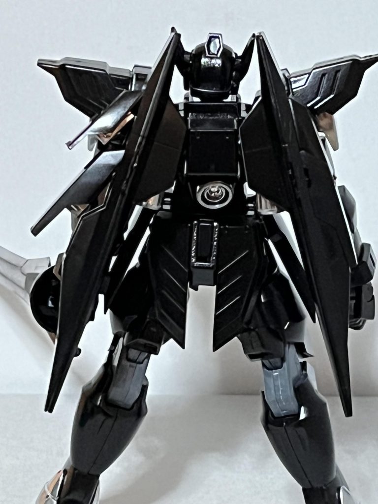 後ろから左はバーニア展開、逆は未展開