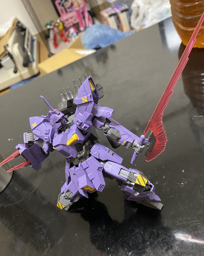 膝立ちモールドが多くて情報量多くて好き