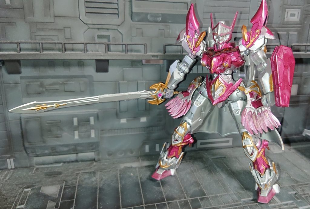 シールド バックラーモード剣は短いのでプラ板で延長