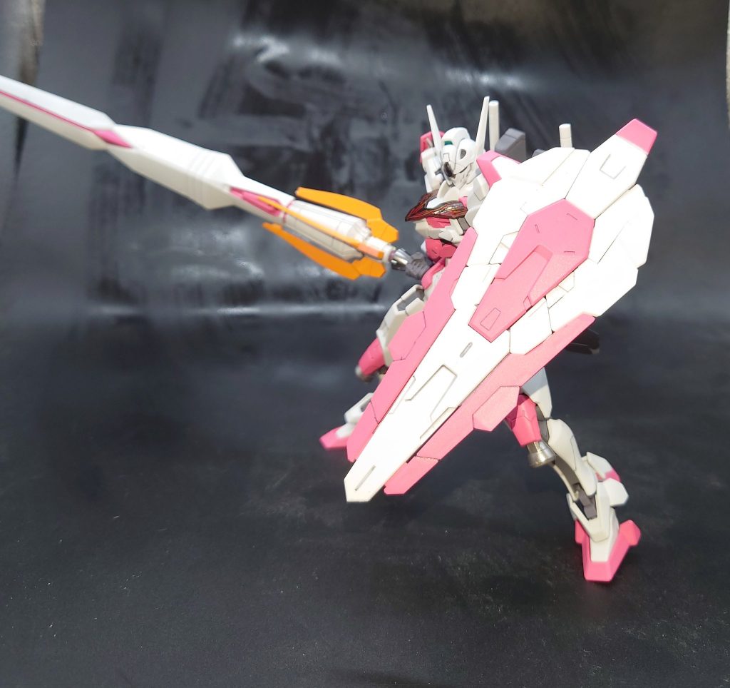 槍持たせるのが割と大変でした。