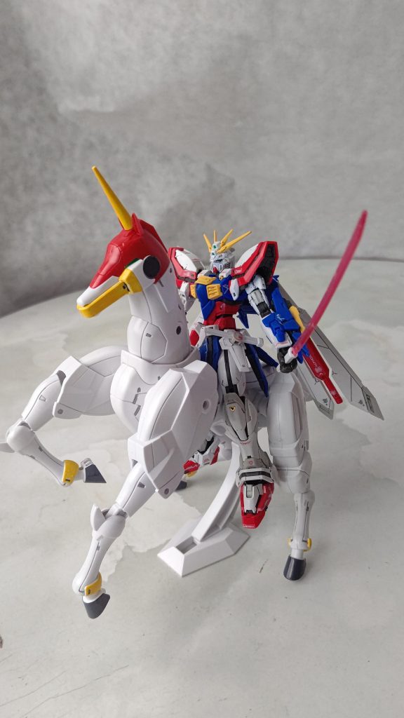 予約したエフェクトセット楽しみですが、風雲再起が被ってしまうな……今となっては贅沢な悩みですが。あと、肩の解放ギミックはBB戦士オリジナルギミックを思い出すリアルタイム直撃世代でした。