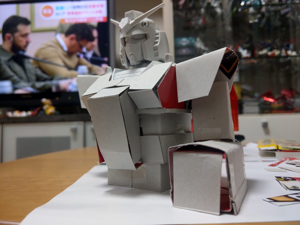 元はこれです。最初はRX-78だった。1/48 RX78-02 ガンダム ジ オリジン ヘッドモデル (月刊ガンダムエース2011年10月号同梱品)