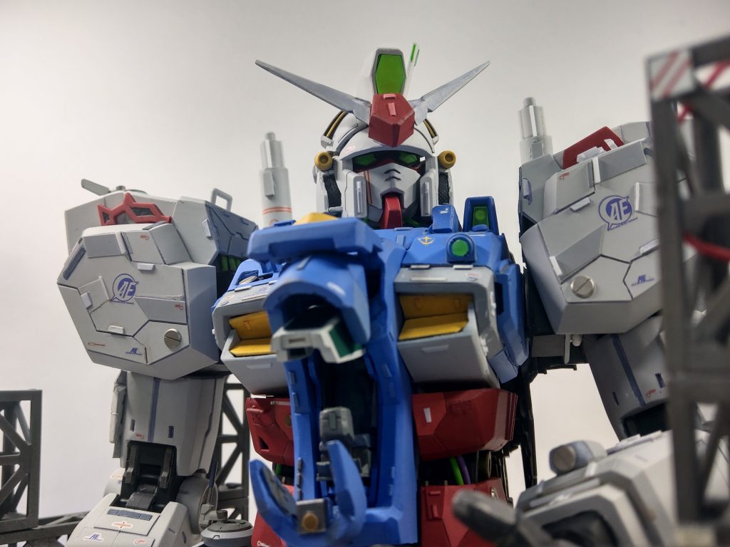 この作品はコクピットハッチ周りが本体。