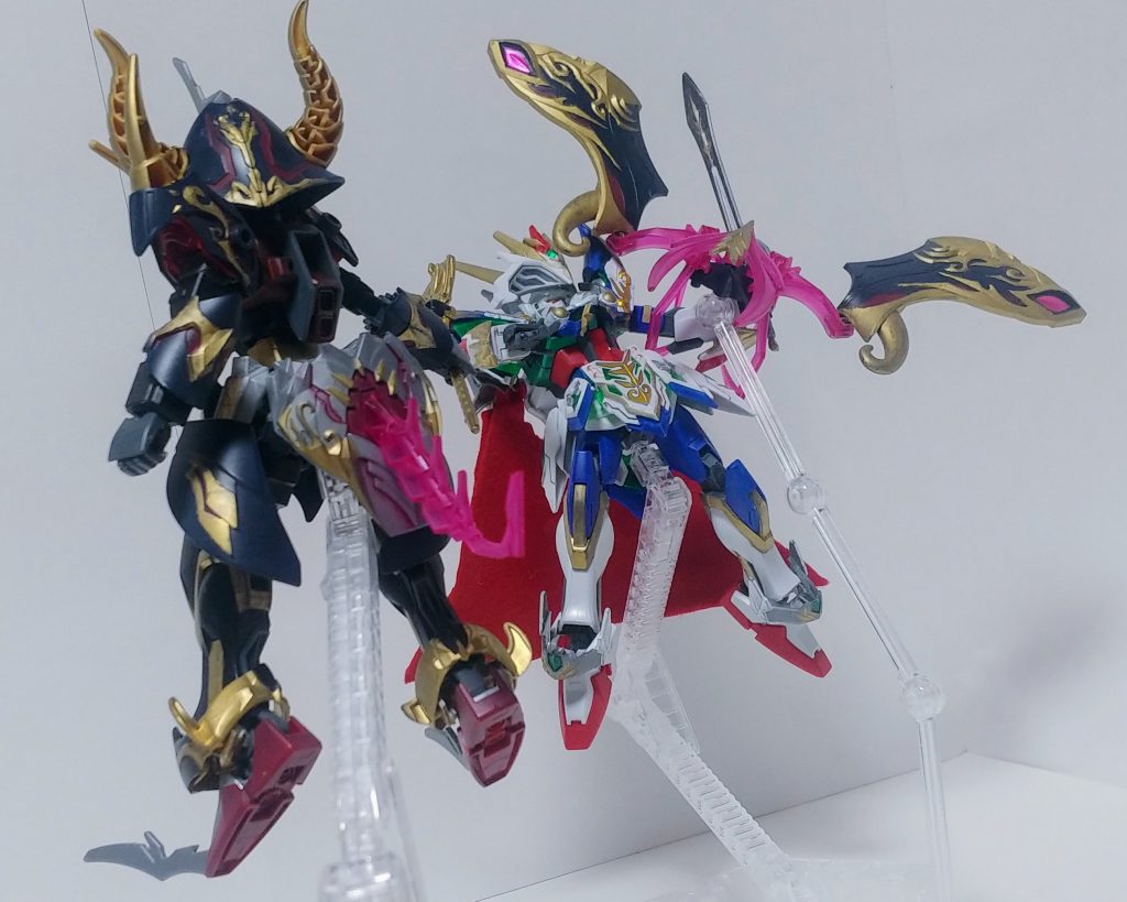 以前製作したEGナイトストライクガンダムとブンドド