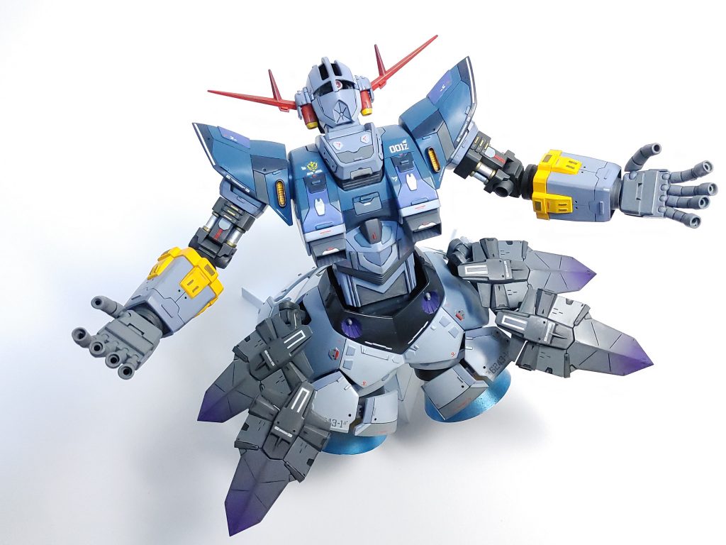 腕部は可動域を広げる為とプロポーション調整も兼ねて、5㎜延長。これこそ、私が求めていた機体だ。