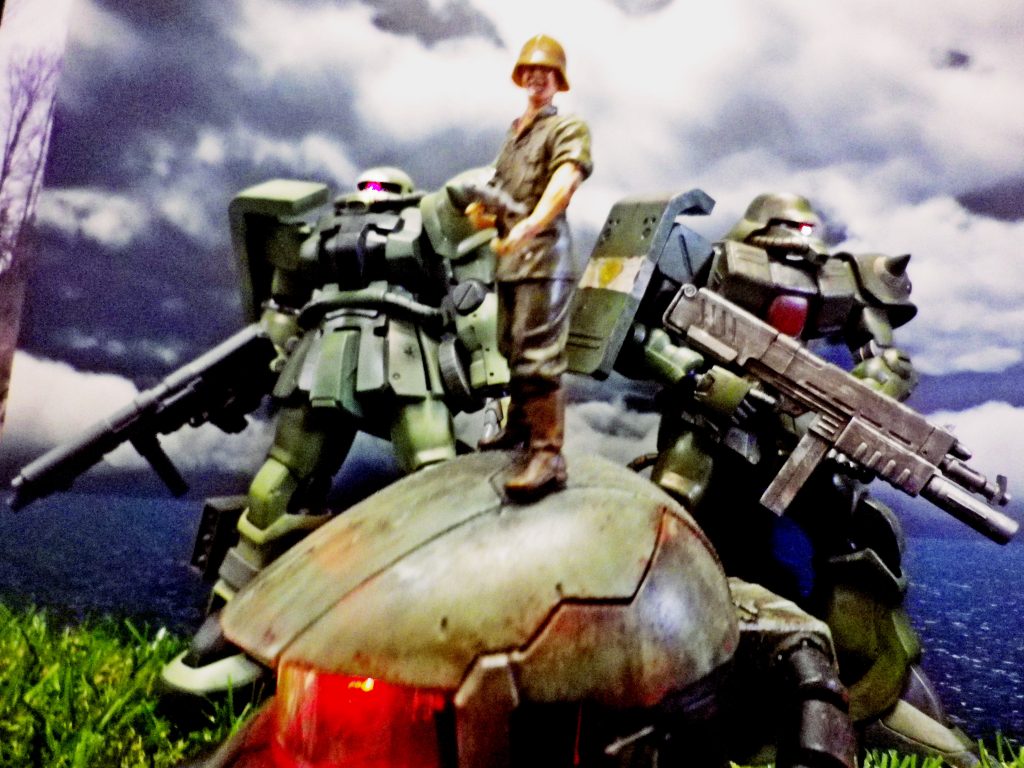 こちらはHGUCのポケ戦ザク?とスターダストメモリー・ザク改(ジオンカラー)です。