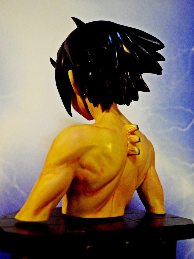 背中の阿頼耶識システムの突起が痛々しい・・・・(汗)