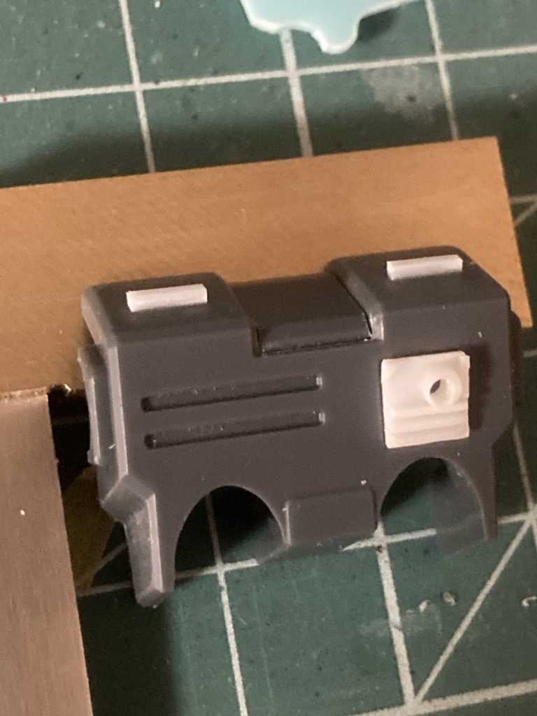 バックパックもちょっぴりディテール追加