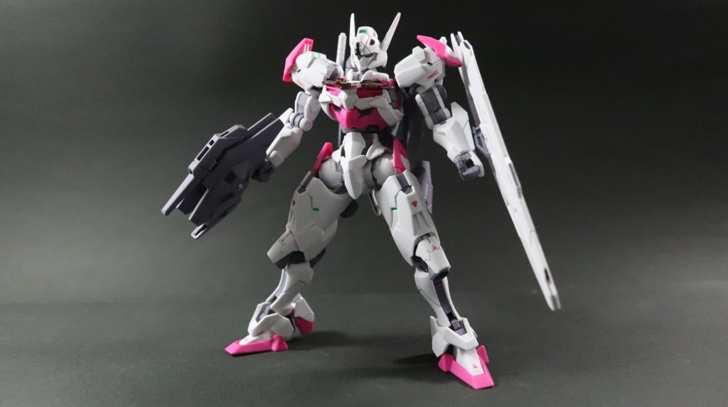 元々出来の良いキットなので部分塗装・デカールなどで簡単仕上げにしました。