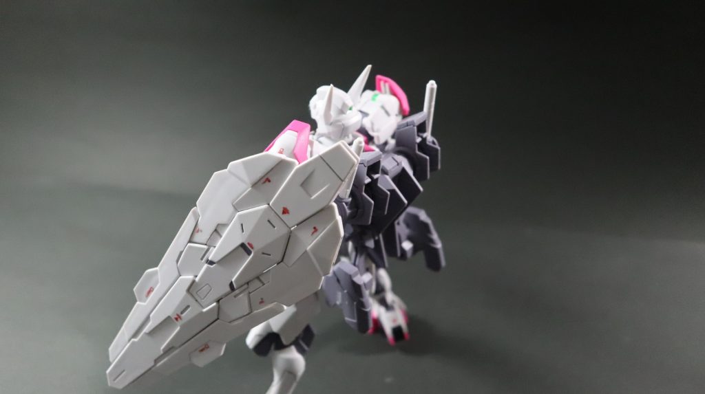 ガンダムルブリス–3枚目/制作者：ジラフちゃん