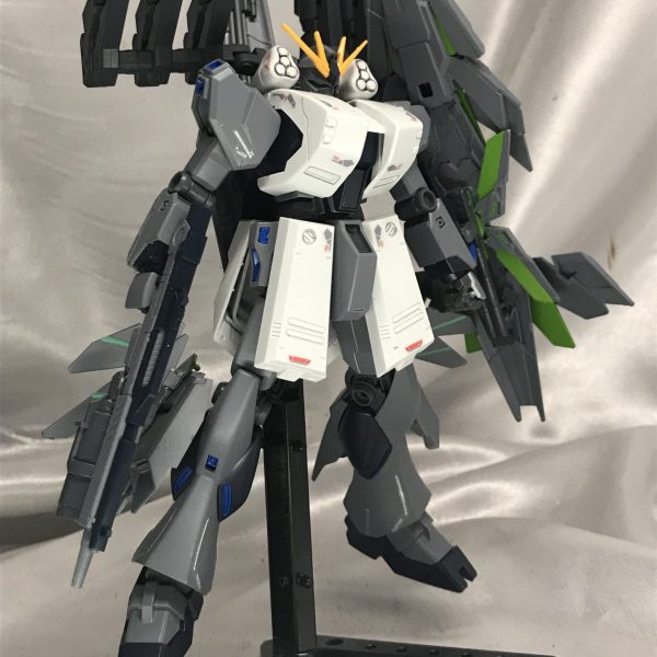 νガンダム強化改修型