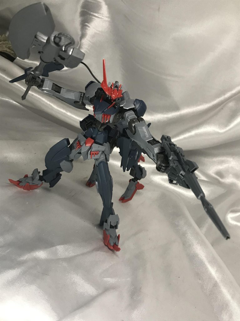 改めてみると物凄い武装だ…