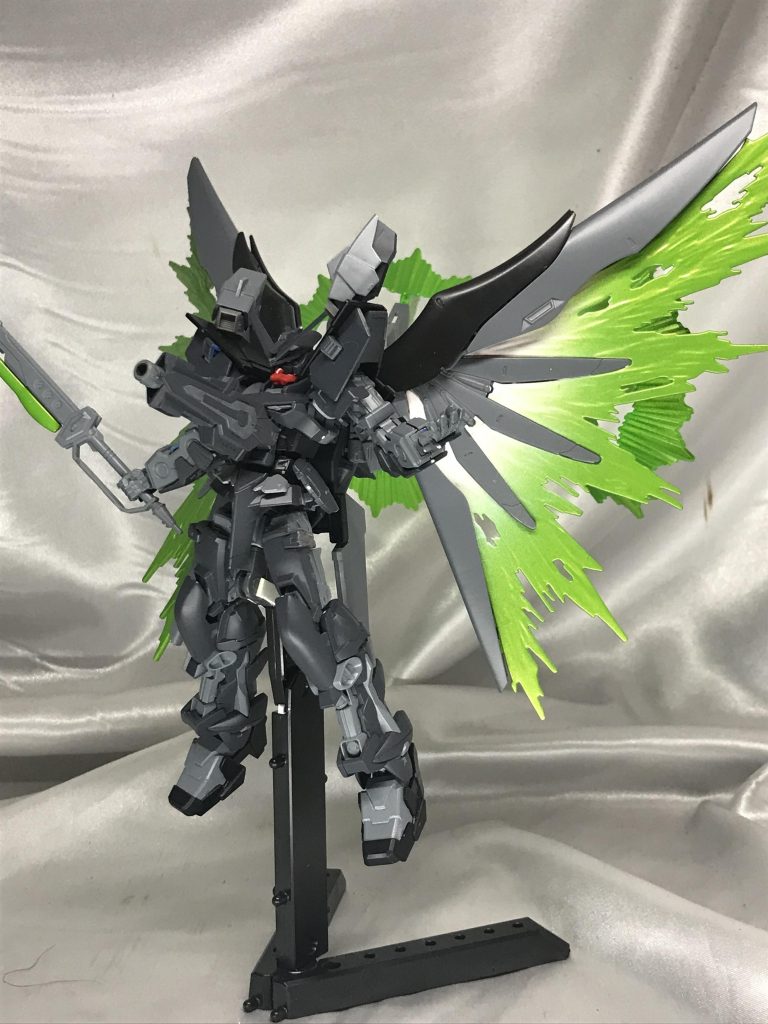 解放形態。分る方は分るモチーフはアストラナガンです。綺麗なクリアパーツを塗装してしまうのはもったいなかったですが、グラデーションが上手くいって良かったです（＊゜ー゜）