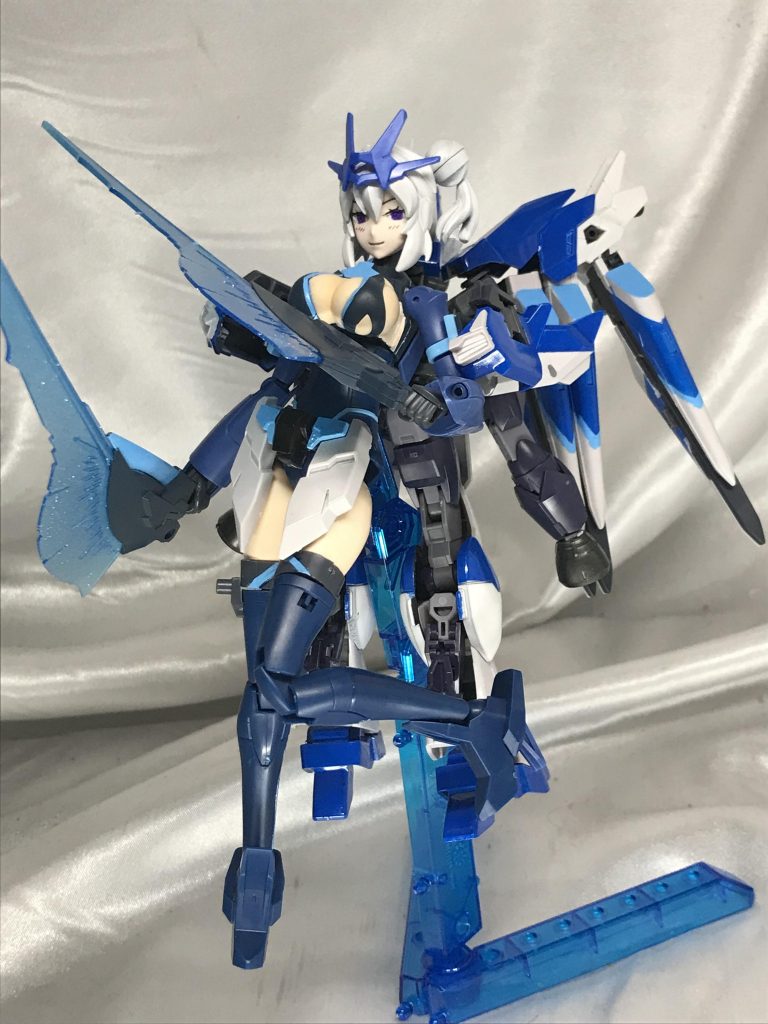 フェイクハイニューガンダムアーマー。ハイニューは青いんで合いますね。