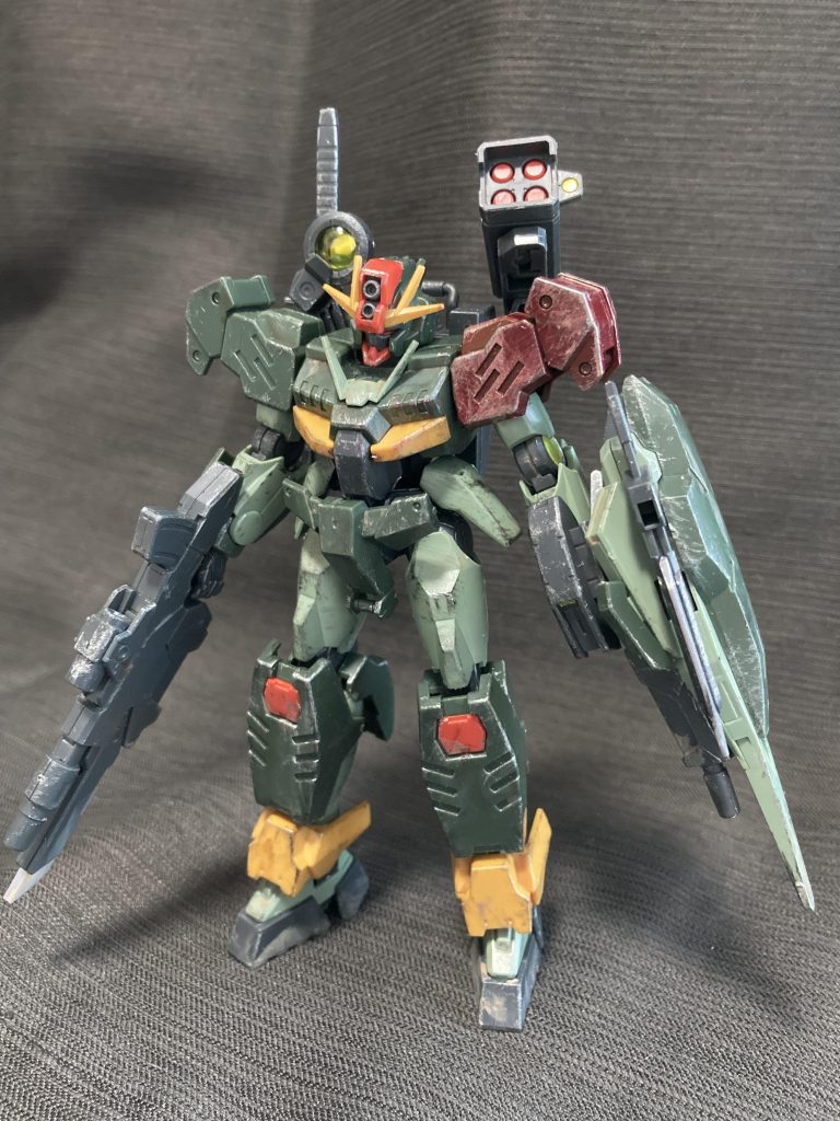 普通に立たせて斜め前から。