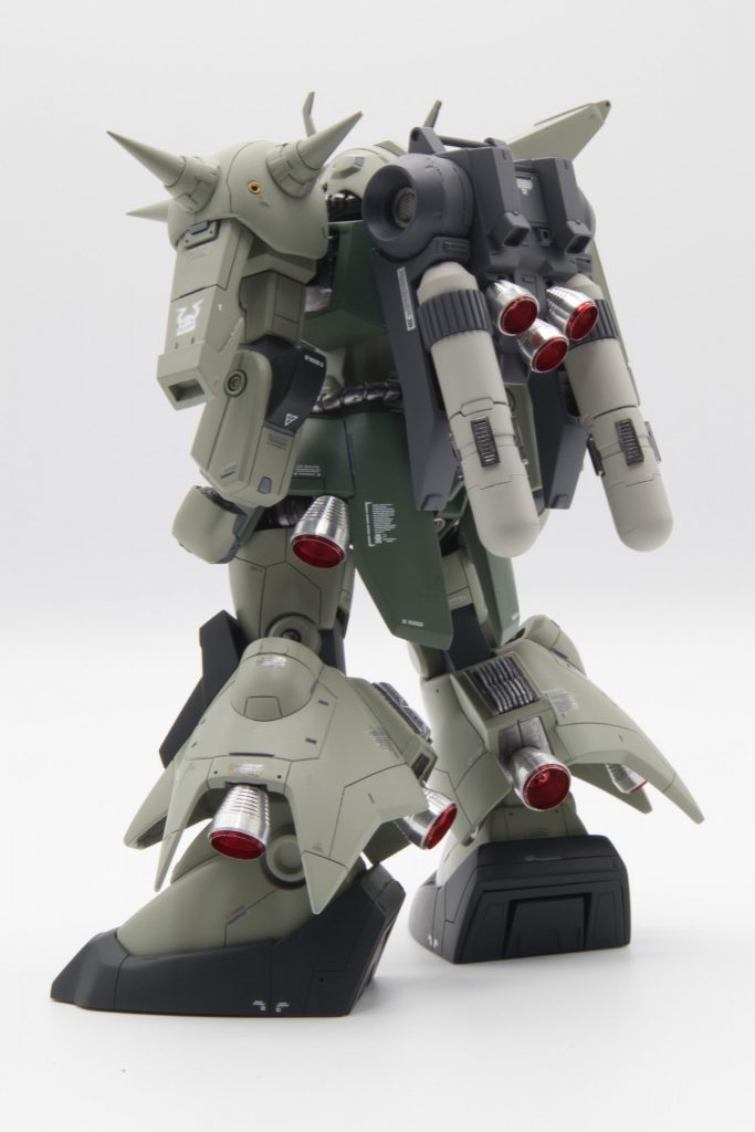 HGUC ザクIII改–5枚目/制作者:HerGrayMetal