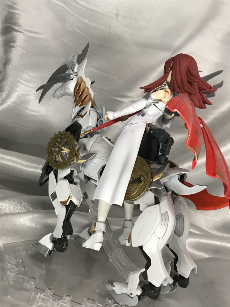 バルバタウロスのおかげで後ろ脚をどうするかの正解が出たのも作り始めるモチベーションになりました。