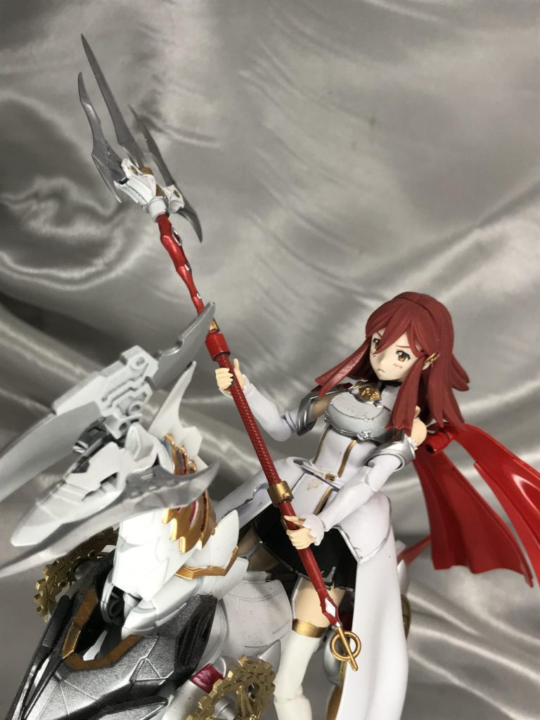 騎乗者はガンプラと全く関係なかったんでレビュー無しです。ナナミお姉さんやフミナは別の騎士をやっておりますw