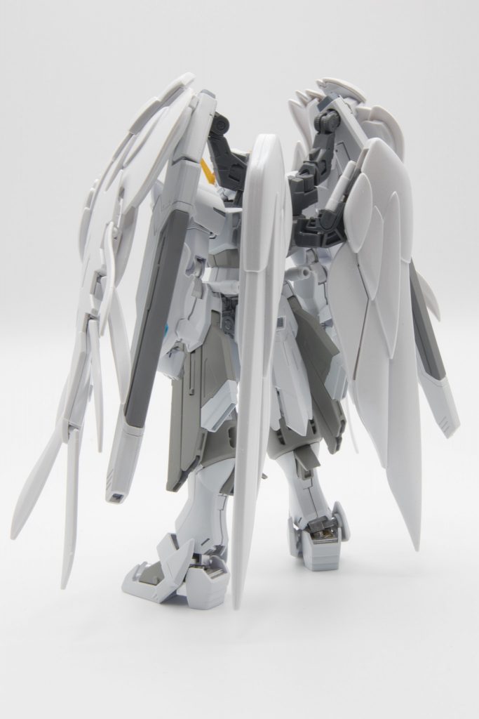 シン・デスティニーガンダム–3枚目/制作者:HerGrayMetal