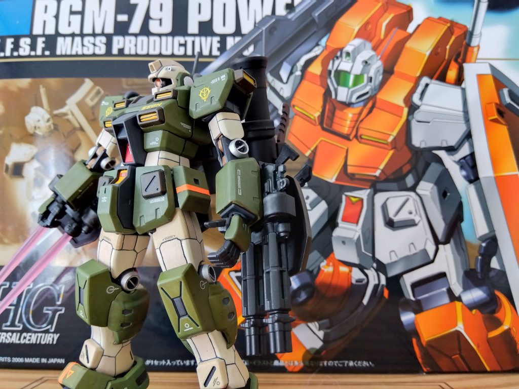 箱絵との比較ショットこれといってプロポーションには手を加えてません。充分格好良いですから！