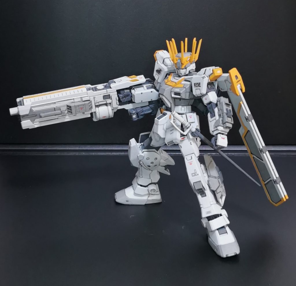 試作型シェキナー。塗り分け大変でしたし、キャバルリーのリデコと思ってましたが全く違う構造にバンダイの気合を感じました!