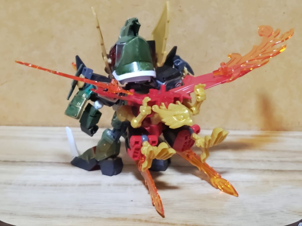 この状態でも駕留駄の意思は残っており、後ろを不意打ちしようものなら火の粉を飛ばされて返り討ちに遭う。この形態での必殺技は、炎の刀身を伸ばしてウイップ状にし、複数の敵を焼き斬る『業火乱舞斬』。