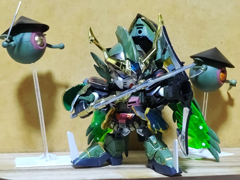 弓矢も得意としており、その腕は百発百中。巨大な敵が相手の場合は譜庵斧を矢の代わりに使う事がある。因みに譜庵斧自体は軽くて丈夫