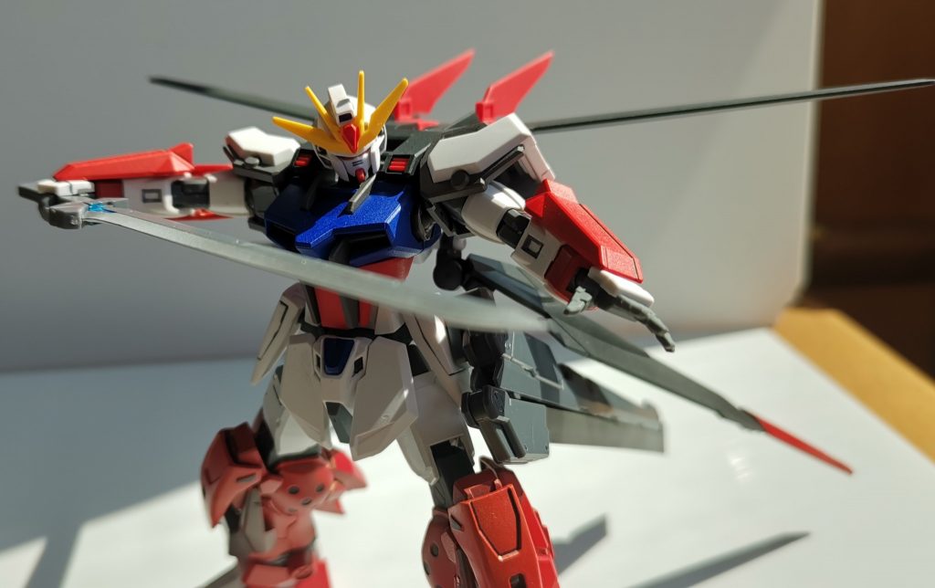 とある世界線の防衛省管轄区「第五海上特区」にて製造された機体。零式機巧刀(通称,折紙‹オリガミ›)をモビルスーツサイズで運用できるかどうかの試験のために製造。